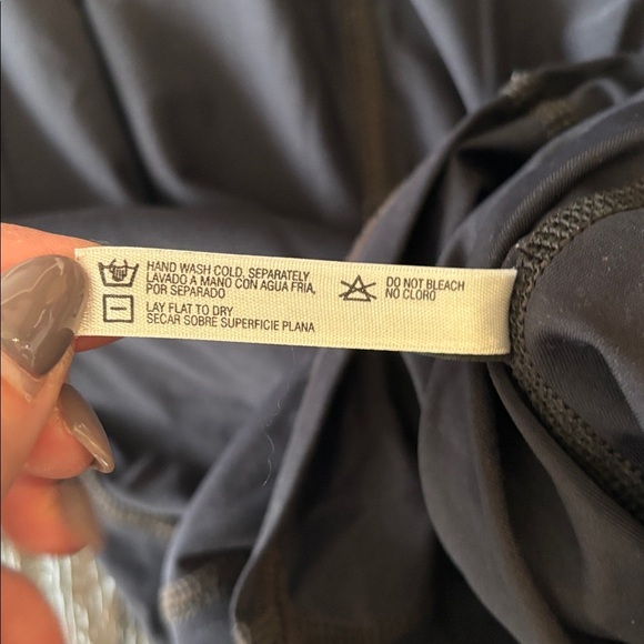 Everything but water high neck rash guard - Picture 5 of 7